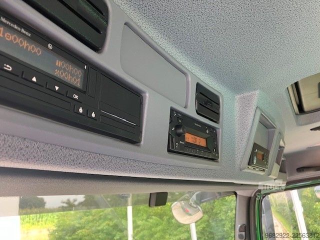 Lastbil med tipkasse Mercedes-Benz Atego 818 Kipper