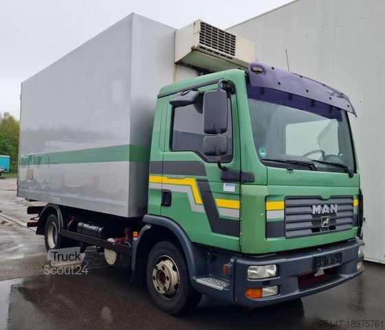 Camion frigo MAN TGL 12.240 4x2 BL Rohrbahnen MEAT Thermo King