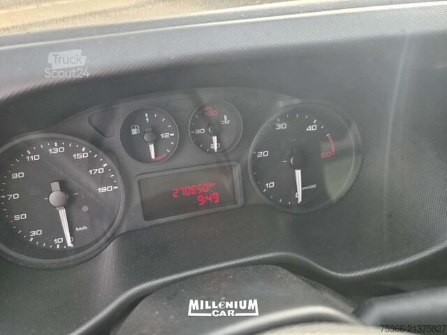 рефрижераторний фургон Iveco DAILY 72-18