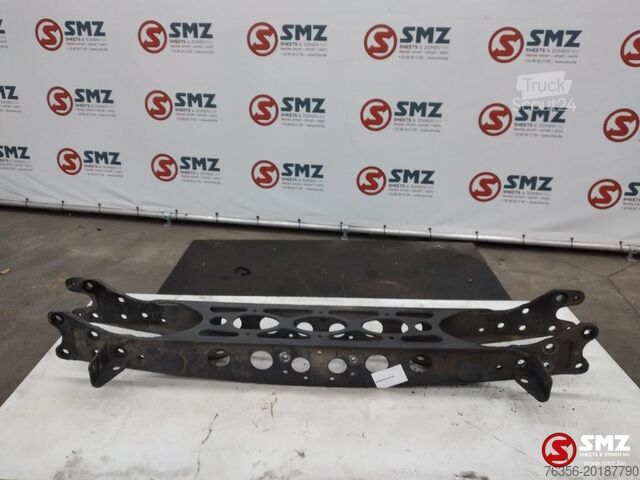 Podpora odbijača Mercedes Occ voorbumperbalk Mercedes Actros MP4 A9603104022