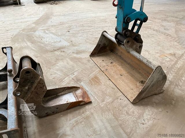 Minibagger Airman AX 33 U-7