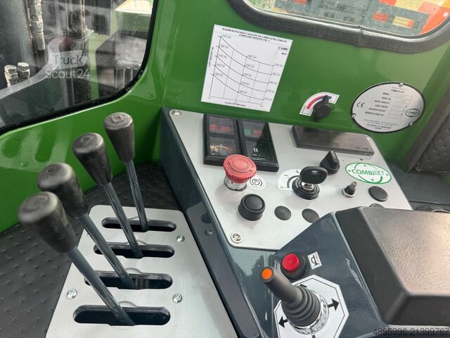 4-way forklift truck Combilift C4000 /2015 /Triplex 8400 mm/Only 7299 h