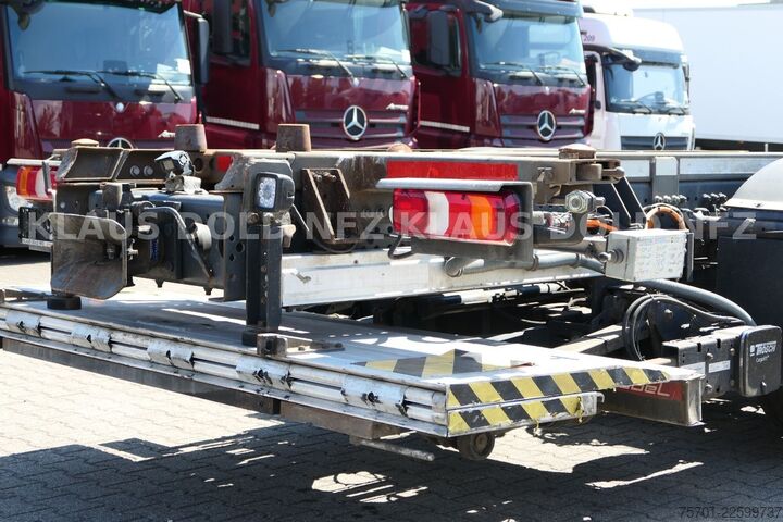 Ladbil med udskifteligt lad MERCEDES-BENZ Actros 1840 BDF 2-Tanks LBW Euro 6