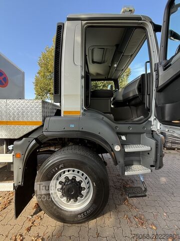 Camión con plataforma de trabajo aérea MAN TGM 15.250 - Ruthmann Cargoloader