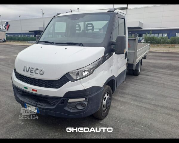 Minibus IVECO DAILY 35C11 - CASSONE FISSO CASTAGNI + GRU PM