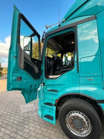 Standard nyergesvontató MERCEDES-BENZ Antos 1843 BL Retarder Schubbodenhydr.