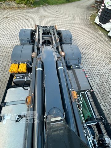 Tovornjak s kavljem za kontejnerje MAN TGS 26.480 6x2 BLL Abroller Meiller RS21.65 Lenk