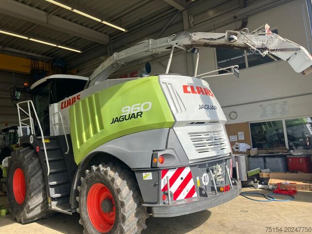 Drobljenec CLAAS Jaguar 960