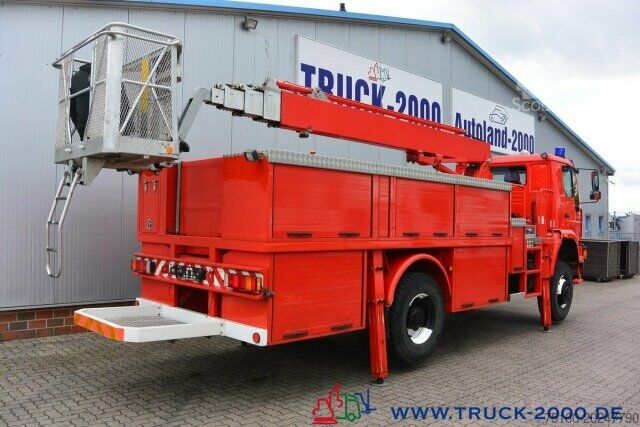 Camión para usos especiales MAN 18.280 4x4 25m Höhe Montage-Dach-Solar nur22TKM
