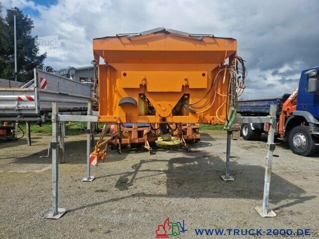 Fourgon personnalisé Küpper-Weisser 2m3 Winter Feucht Salzstreuer Außenradantrieb