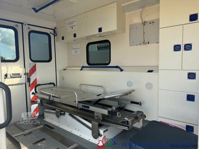 Brandbil Volkswagen T5 2.0 TDI Autom KTW Krankentransport inkl Liege