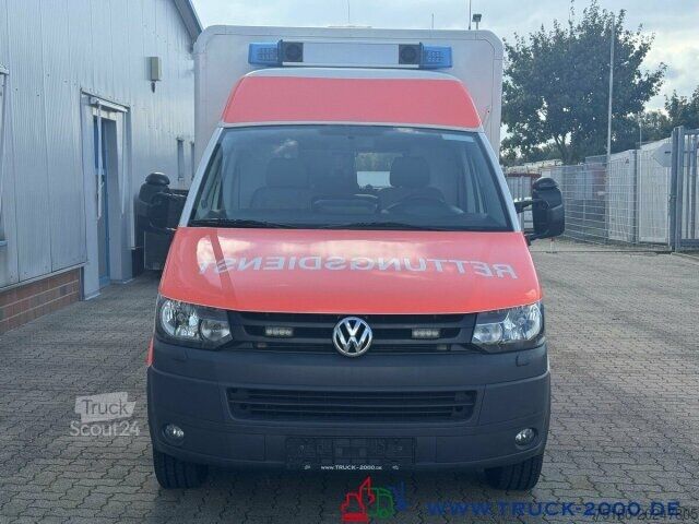 Brandbil Volkswagen T5 2.0 TDI Autom KTW Krankentransport inkl Liege