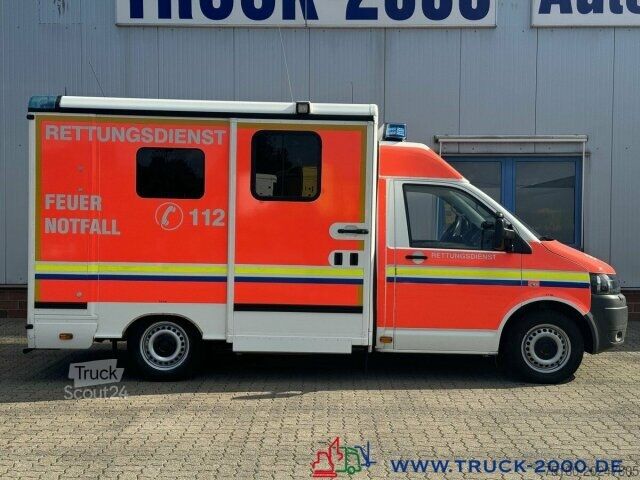 Brandbil Volkswagen T5 2.0 TDI Autom KTW Krankentransport inkl Liege
