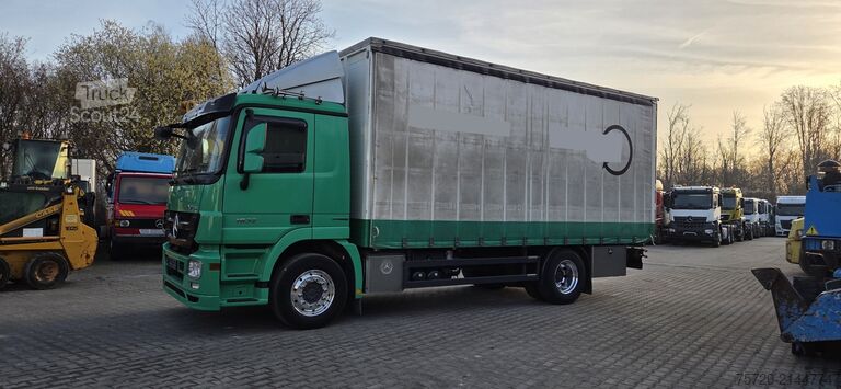 Tovorno vozilo s ravno platformo in ponjavo Mercedes-Benz 1832 Edscha, Top Condition Aufbau 6,50 m