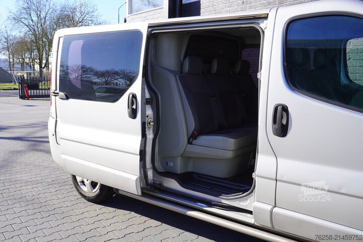 Fourgon tôlé Opel Vivaro 2.5 CDTI L2 Dubbele Cabine - Airco - Nav...