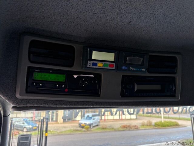 Transporte refrigerado/congelado Mercedes-Benz AXOR 1829 + MANUAL + EURO 5 + LIFT + CARRIER