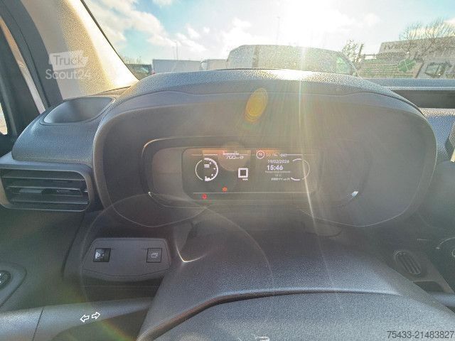 Ploščati dostavnik Fiat Doblo Van 1.5 bluehdi 130cv LH1