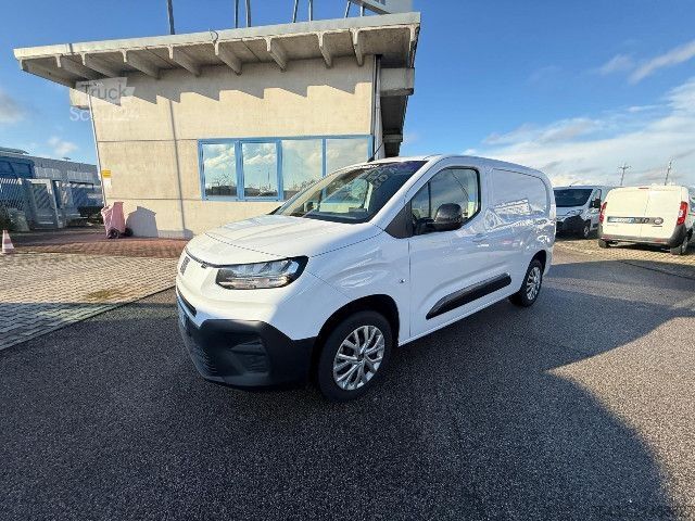 Ploščati dostavnik Fiat Doblo Van 1.5 bluehdi 130cv LH1