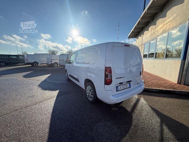 Ploščati dostavnik Fiat Doblo Van 1.5 bluehdi 130cv LH1