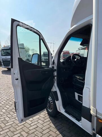 čemodāns Mercedes-Benz Sprinter 516CDI