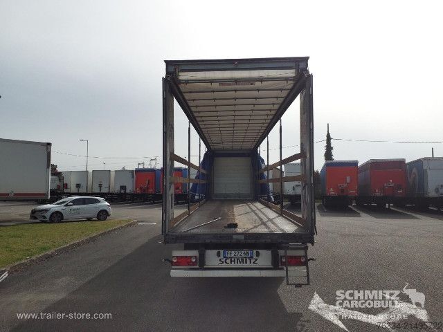 Semi-reboque aberto com lona Schmitz Cargobull Semitrailer Curtainsider Standard