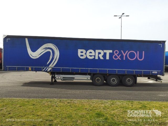 Semi-reboque aberto com lona Schmitz Cargobull Semitrailer Curtainsider Standard