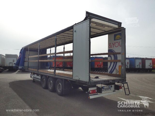 Semi-reboque aberto com lona Schmitz Cargobull Semitrailer Curtainsider Standard