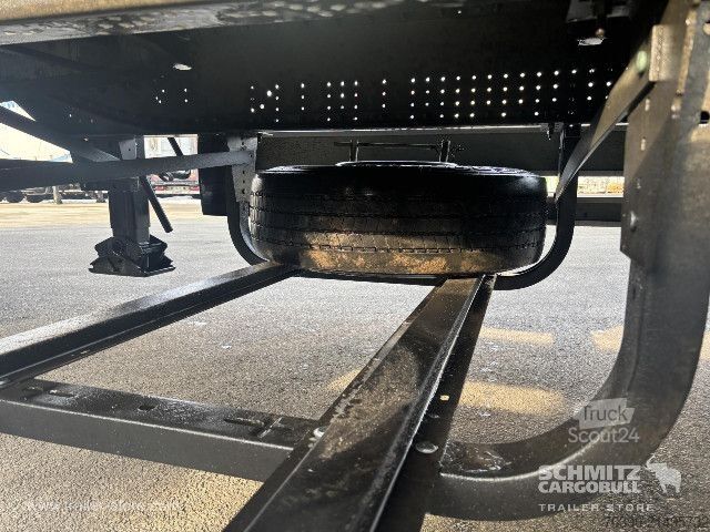 Semi-reboque aberto com lona Schmitz Cargobull Semitrailer Curtainsider Standard
