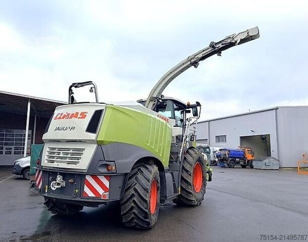 Силажокомбайн CLAAS Jaguar 980