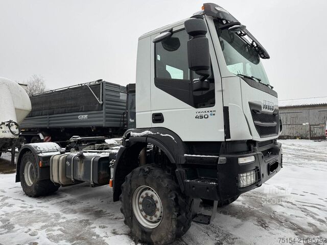 Грузовик специального назначения Iveco Traxxas 450 LoF