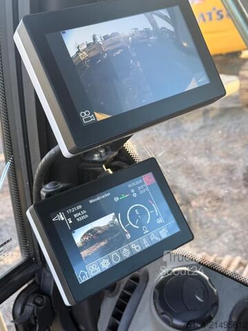 Chain excavator Liebherr R924LC / LikufixSW48