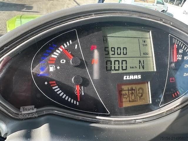 Tractor CLAAS Axion 930