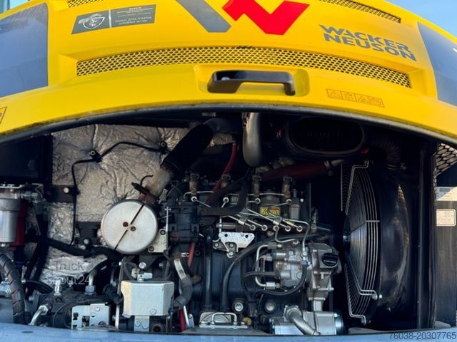 Pelle sur pneus WACKER Wacker Neuson EW 65, MS03, 1.999BH