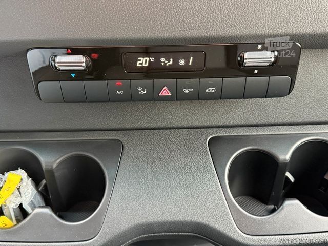 Panel van MERCEDES-BENZ Sprinter 319 CDI 4x4 4325 LED Navi