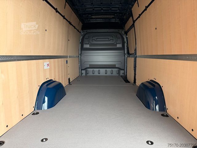 Kombi z visokim stropom MERCEDES-BENZ Sprinter 319 CDI 4x4 4325 LED Navi