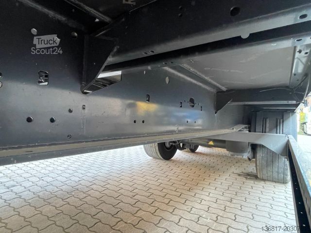 Відкритий напівпричіп з тентом KRONE SD Plane Mega Edscha Hubdach 2x Liftachse SDP27