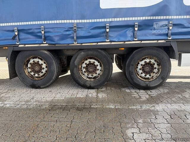 Bīdāmie tentiņi Krone Curtainsider / Planenauflieger
