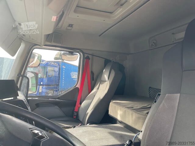 Refrigerated/frozen transport Renault D 330 19T Great condition! !! Telma/Retarder, T...