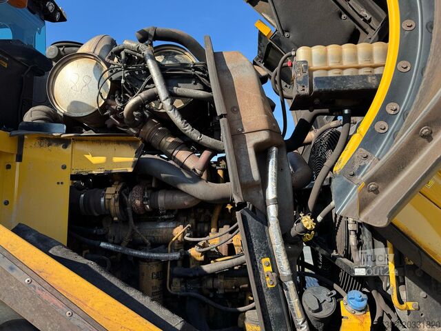 Carregadora de rodas Caterpillar 980M