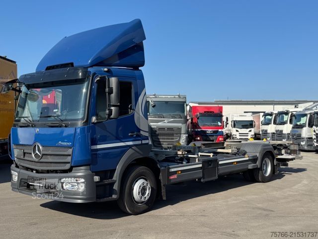 Camion porte-caisses amovibles MERCEDES-BENZ ATEGO 1530 L / AHK / KAMERA / LBW !