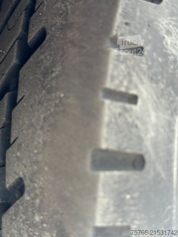 Camion plateau avec bâche MERCEDES-BENZ ANTOS 2540 L / LBW / AHK / LENKACHSE / KAMERA