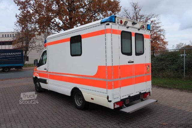 Brandbil MERCEDES-BENZ Sprinter II 519 CDI / RTW / Klima / Automatik