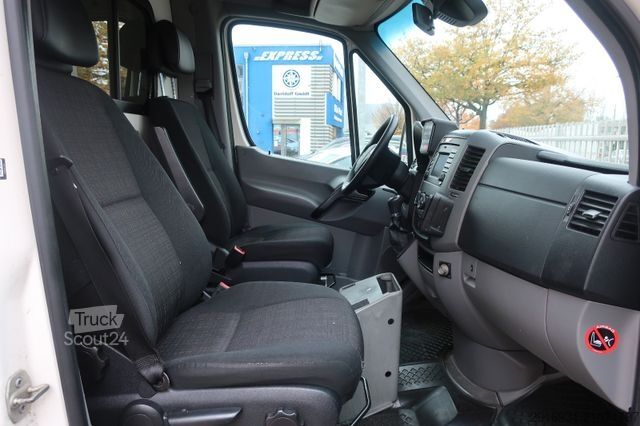 Brandbil MERCEDES-BENZ Sprinter II 519 CDI / RTW / Klima / Automatik