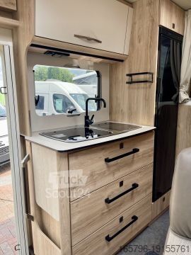 Halvintegrerad husbil Eura Mobil Profila T 660 HB 180 PS & Dachklimaanlage