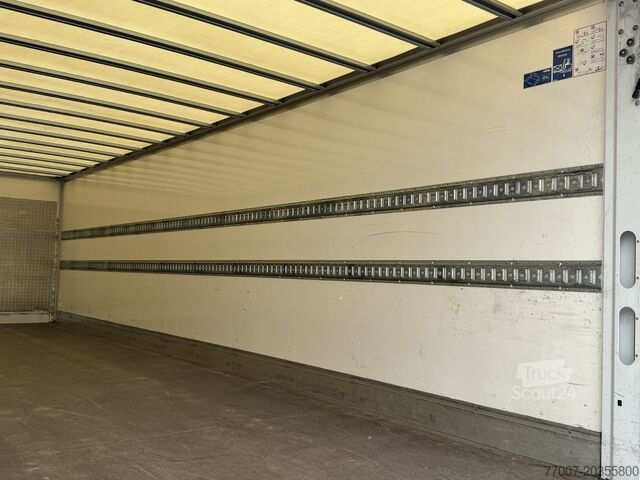 Autocarro con cassone LBW Mercedes-Benz Atego 1227L Koffer 8m LBW Klima Diff. Sp