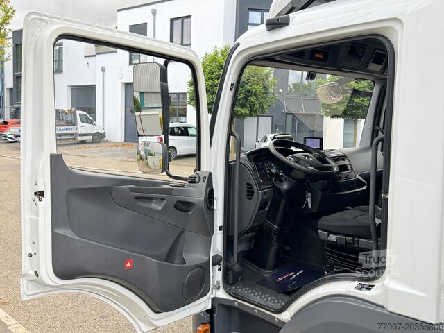 Autocarro con cassone LBW Mercedes-Benz Atego 1227L Koffer 8m LBW Klima Diff. Sp