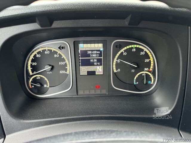 Autocarro con cassone LBW Mercedes-Benz Atego 1227L Koffer 8m LBW Klima Diff. Sp