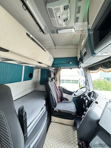 Aerografo da esposizione standard SZM Renault T520 HIGHCAB Comfort 2-Tanks Retarder
