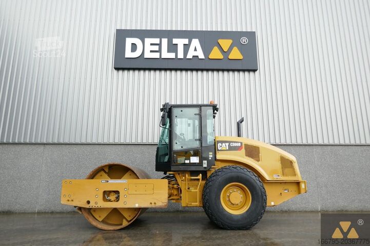 Single drum roller Caterpillar CS66B