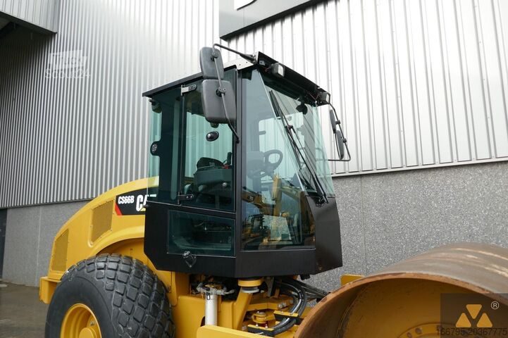 Enkel trumvals Caterpillar CS66B